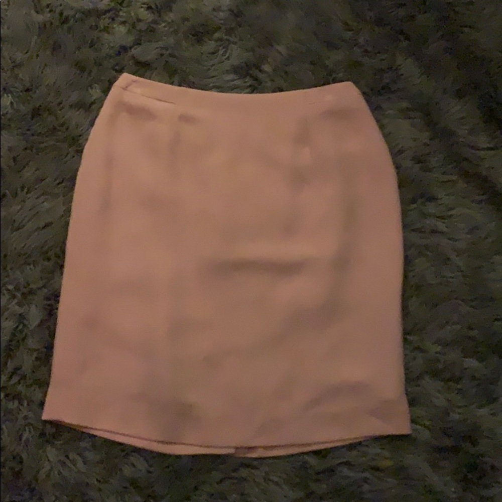 Light pink pencil skirt